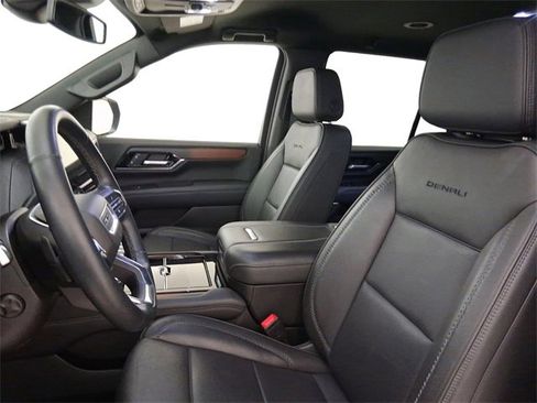 Certified 2025 GMC Yukon Denali image 12