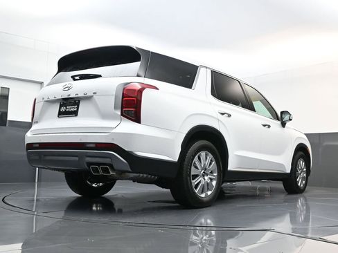 Used 2025 Hyundai Palisade SE image 24