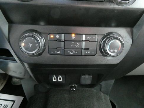 Used 2019 Ford F150 XLT w/ Equipment Group 301A Mid image 25