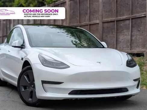 Used 2023 Tesla Model 3 Standard Range RWD image 1