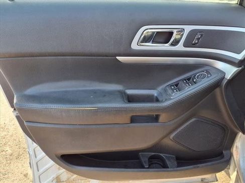 Used 2013 Ford Explorer XLT AWD/4WD image 14