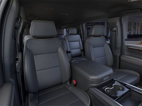 New 2025 Chevrolet Suburban Premier image 16