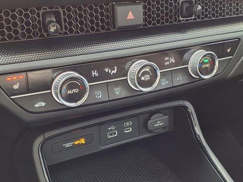 Used 2024 Honda CR-V EX image 7