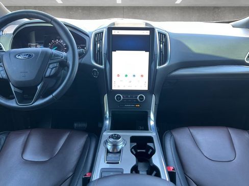 Used 2022 Ford Edge Titanium w/ Equipment Group 301A AWD/4WD image 3
