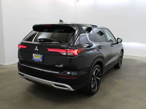 Used 2024 Mitsubishi Outlander SEL AWD/4WD image 5