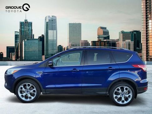 Used 2014 Ford Escape Titanium image 2