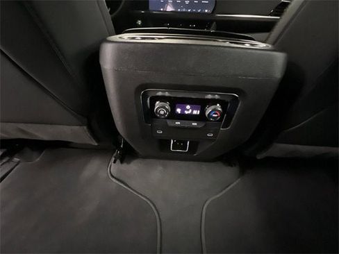 Certified 2025 Chevrolet Tahoe RST image 21