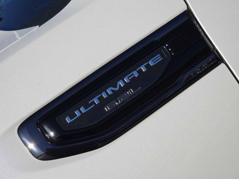 Used 2024 GMC Sierra 1500 Denali Ultimate image 10