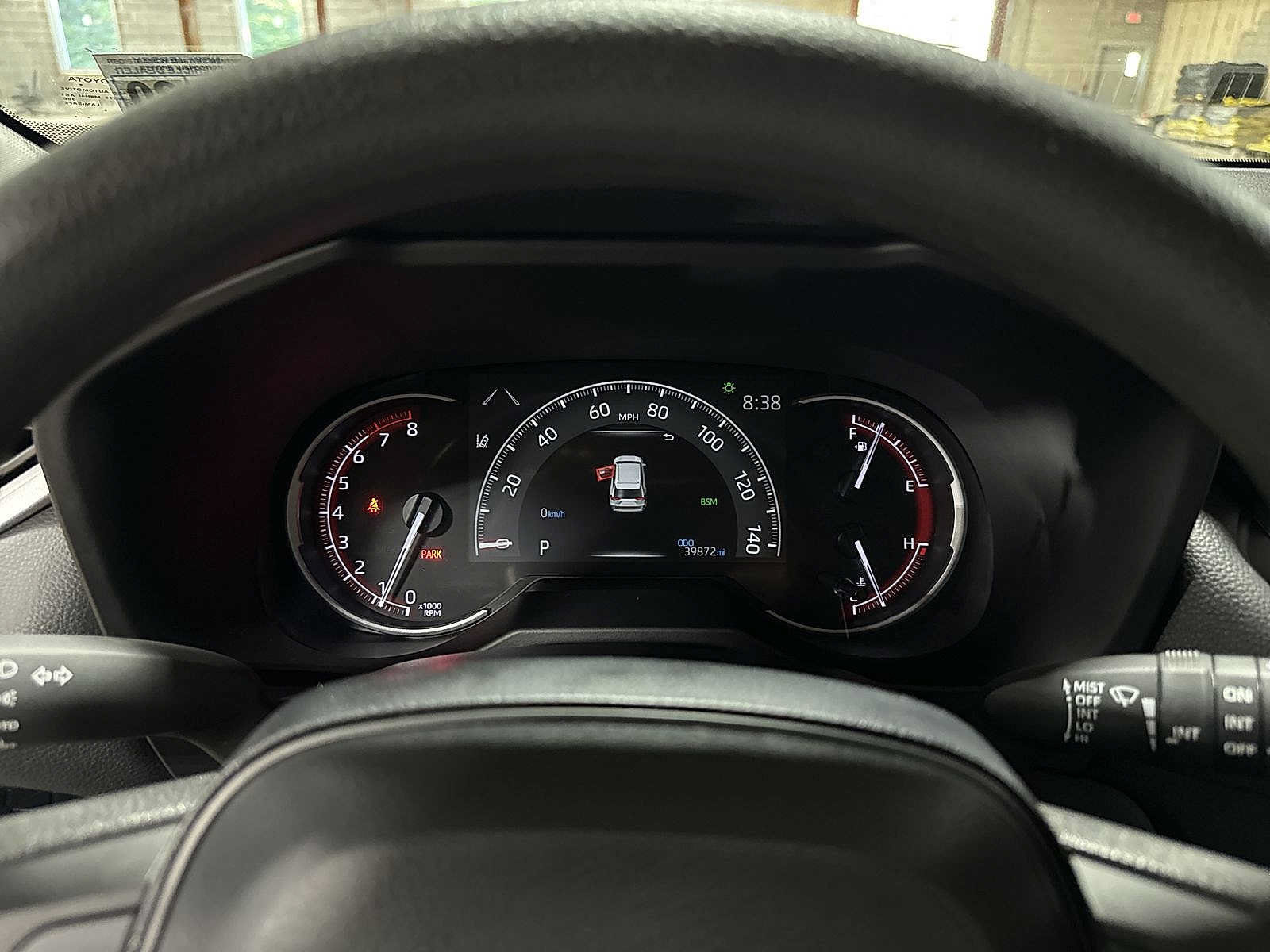 Used 2025 Toyota RAV4 XLE AWD/4WD image 32