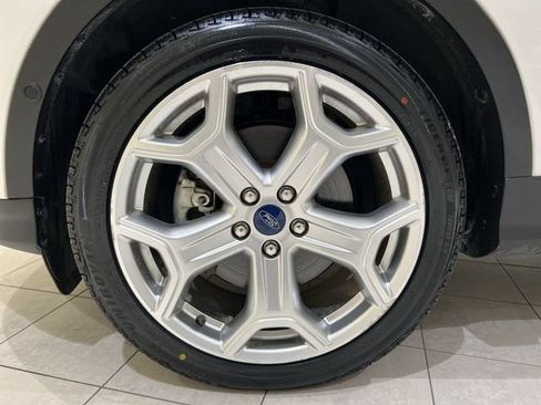 Used 2019 Ford Escape Titanium FWD image 29