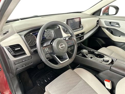 Used 2023 Nissan Rogue SV image 19