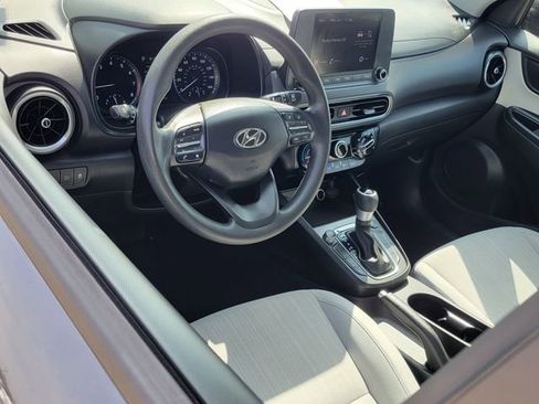 Used 2023 Hyundai Kona SEL FWD image 5