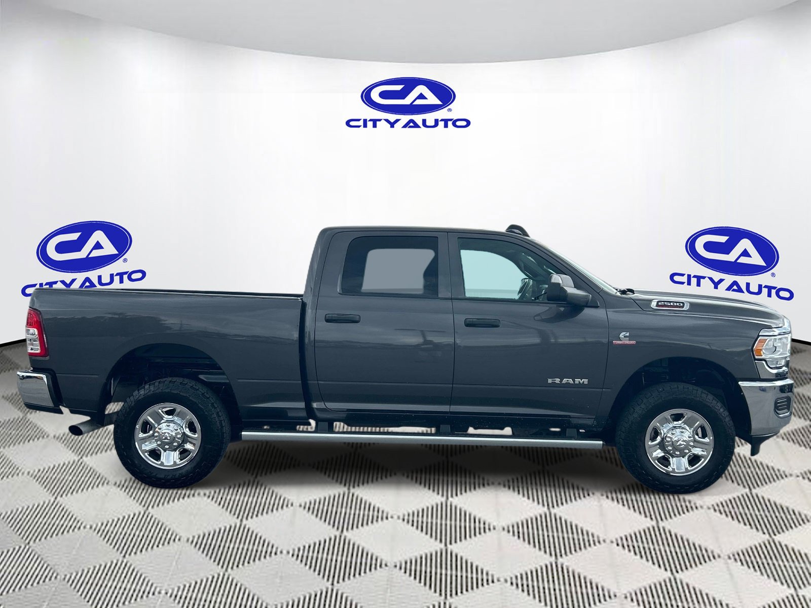 Used 2022 RAM 2500 Tradesman AWD/4WD image 2