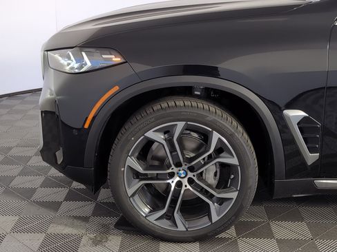 New 2026 BMW X5 sDrive40i w/ Climate Comfort Package image 9