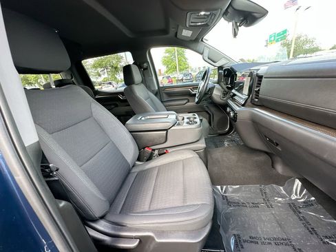 Used 2023 Chevrolet Silverado 1500 LT image 27