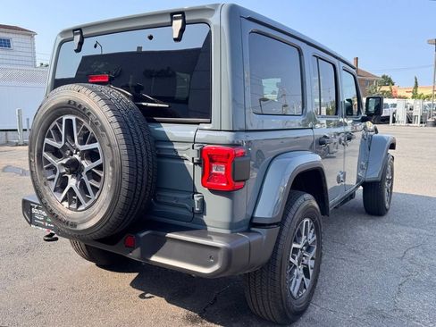 New 2026 Jeep Wrangler Unlimited Sahara w/ Safety Group AWD/4WD image 8
