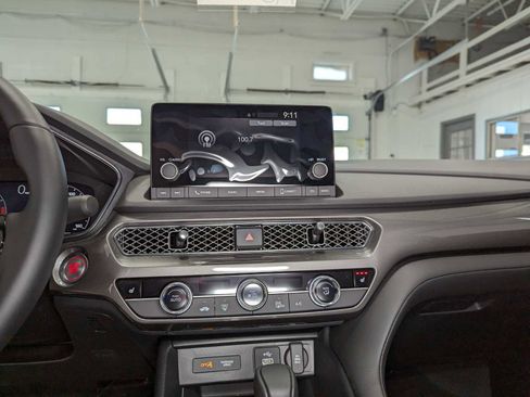 Used 2024 Acura Integra image 33