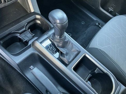 Used 2022 Toyota Tacoma TRD Off-Road w/ Technology Package image 23