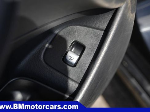 Used 2020 Mercedes-Benz E 350 4MATIC Sedan image 26