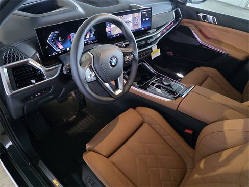 New 2026 BMW X5 sDrive40i w/ Premium Package image 8