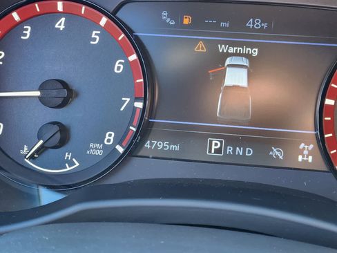 Used 2025 Nissan Frontier PRO-4X image 20