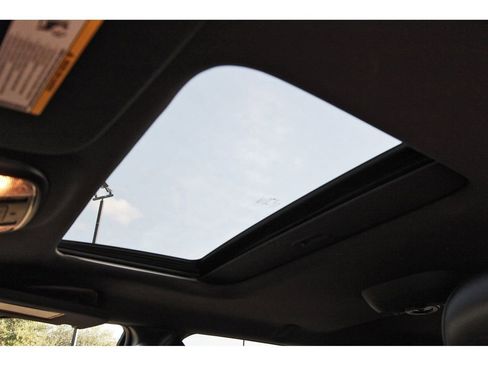 Used 2024 Dodge Durango GT image 30