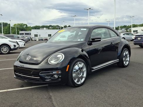 Used 2019 Volkswagen Beetle 2.0T SE FWD image 3