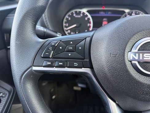 Used 2025 Nissan Sentra SV image 18