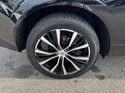 Certified 2024 Volvo XC60 B5 Plus w/ Protection Package Premier AWD/4WD image 35