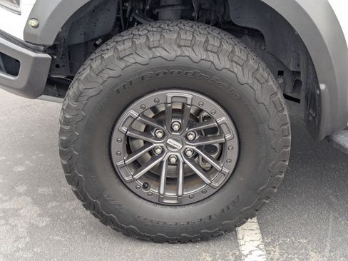Used 2020 Ford F150 Raptor w/ Equipment Group 802A Luxury AWD/4WD image 13