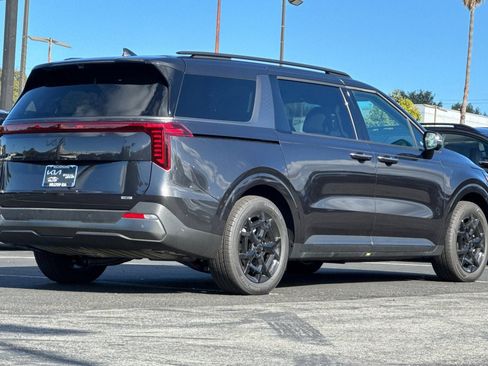 New 2026 Kia Carnival SX Prestige image 4