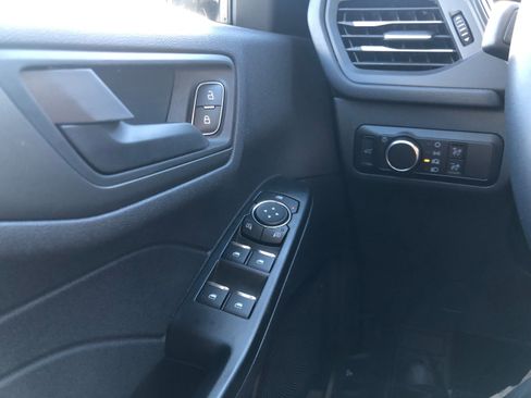 Used 2025 Ford Escape Active w/ Cold Weather Package image 18