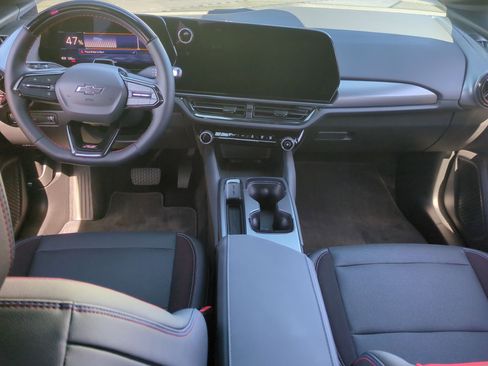 Certified 2024 Chevrolet Equinox EV RS image 19