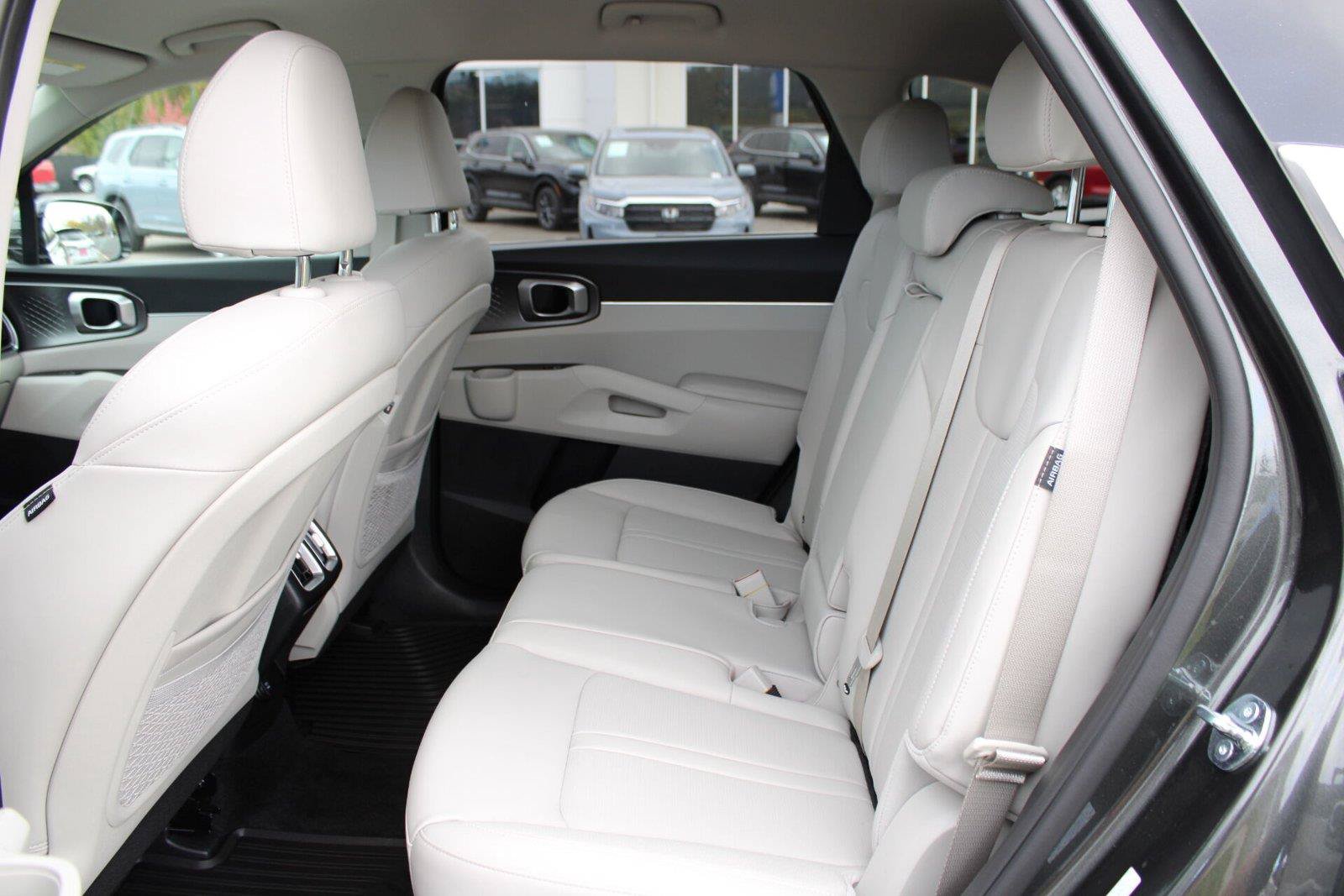 Used 2026 Kia Sorento EX AWD/4WD image 16