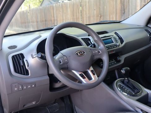 Used 2011 Kia Sportage LX w/ Convenience Pkg AWD/4WD image 15