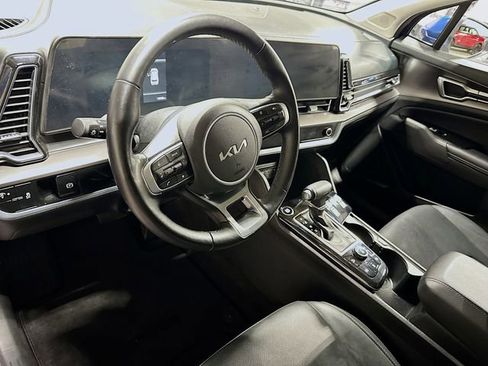 Used 2023 Kia Sportage EX image 16