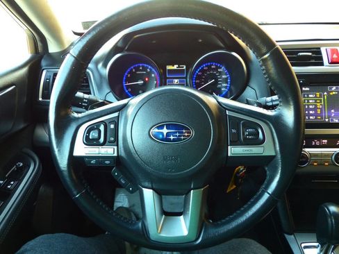 Used 2016 Subaru Outback 2.5i Premium image 27