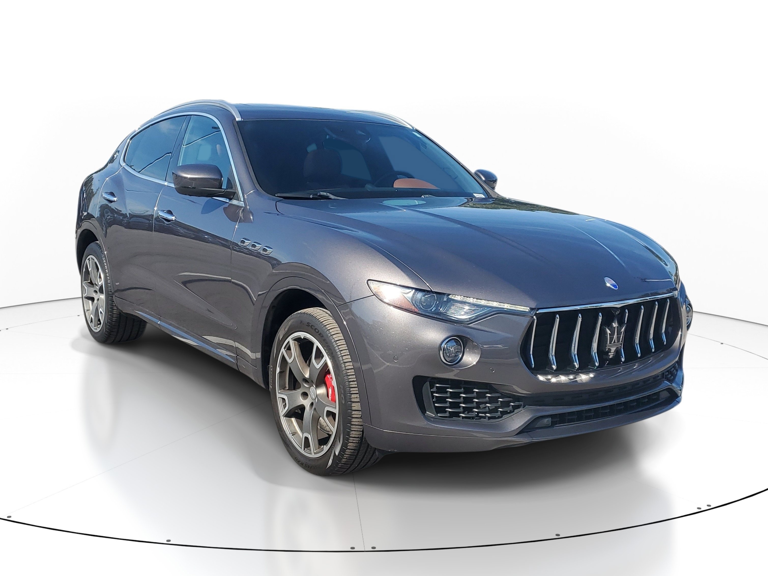 Used 2017 Maserati Levante S AWD/4WD image 2