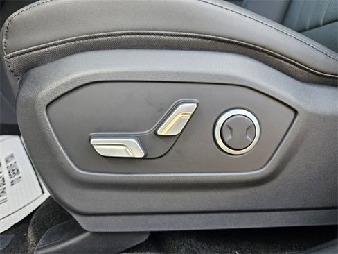 New 2025 Hyundai Santa Fe SEL image 18