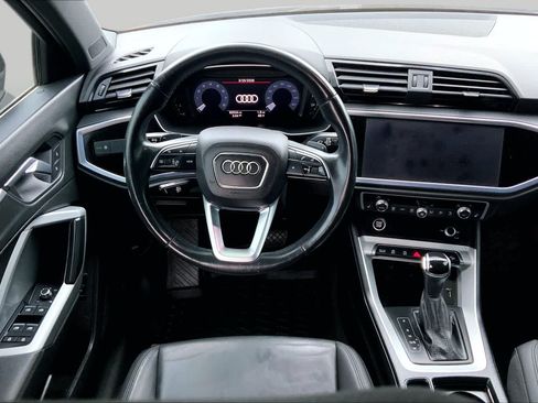 Used 2021 Audi Q3 2.0T Premium w/ Convenience Package AWD/4WD image 5
