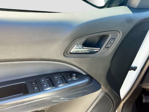 Used 2022 Chevrolet Colorado Z71 w/ Safety Package AWD/4WD image 18