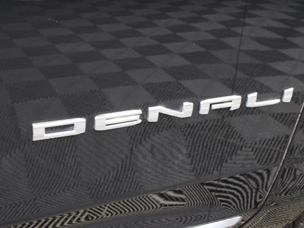 Used 2023 GMC Yukon Denali Ultimate AWD/4WD image 60