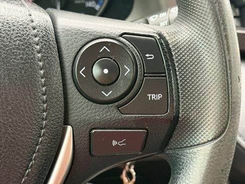 Used 2017 Toyota RAV4 LE w/ Carpet Mat Package FWD image 28