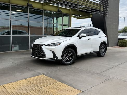 Used 2025 Lexus NX 250 FWD w/ Premium Package image 1