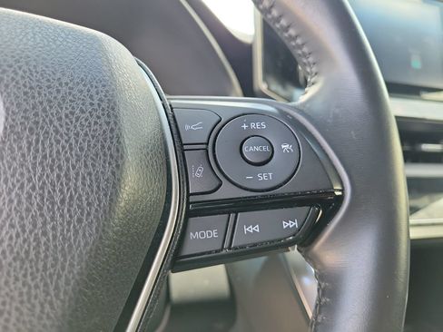 Used 2021 Toyota Venza XLE AWD/4WD image 17