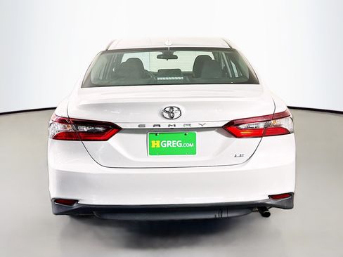 Used 2022 Toyota Camry LE FWD image 8