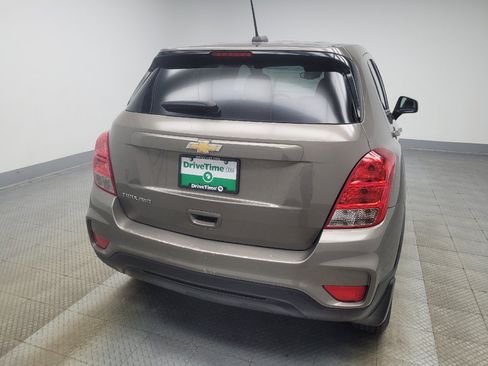 Used 2020 Chevrolet Trax LS w/ Tint and Cruise Package AWD/4WD image 7