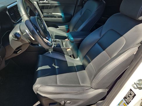 Used 2022 Kia Sportage Nightfall Edition w/ Nightfall Fwd Premium Package image 24