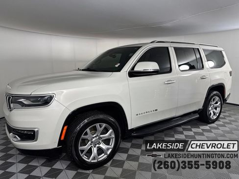 Used 2022 Jeep Wagoneer Series II AWD/4WD image 1
