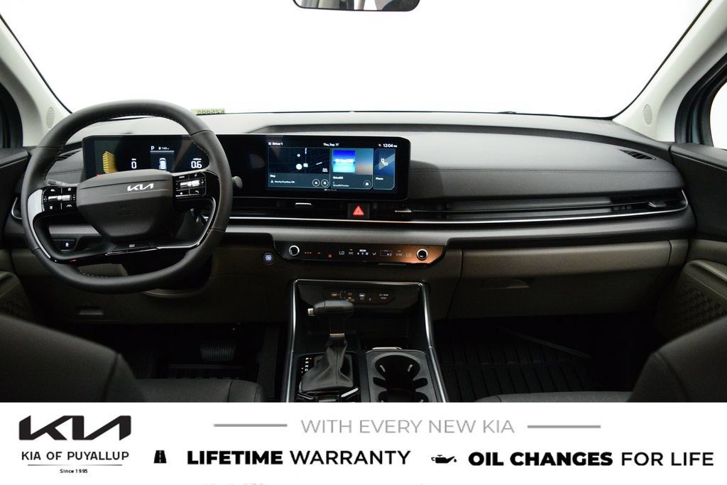 New 2027 Kia Carnival EX FWD image 18